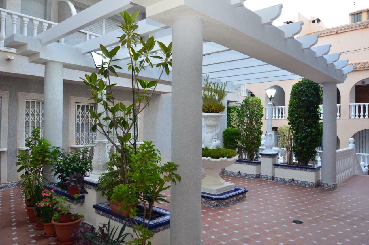 Apartamento Oslo Appartamento Torrevieja Esterno foto